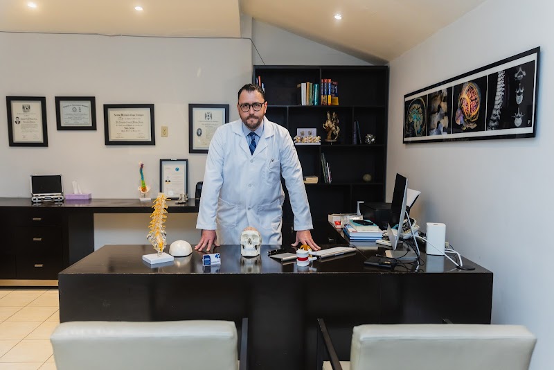 Dr. Alejandro E. Méndez Farías