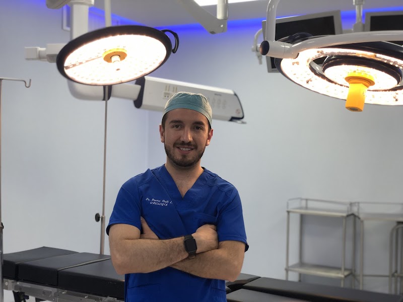 Dr. Bruno Rubí