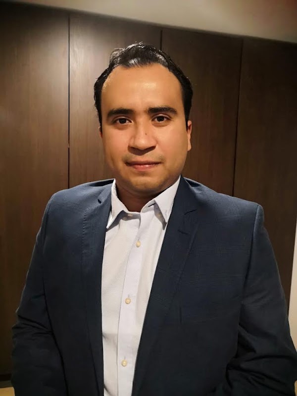 Dr. Carlos Alberto Lázaro Cubría