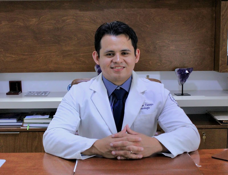 Dr. César David Tamayo de León
