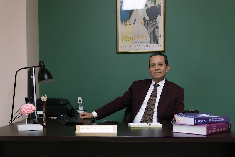 Dr. Dante Manuel Alvear Galindo
