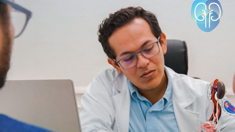 Dr. David Hurtado Giron
