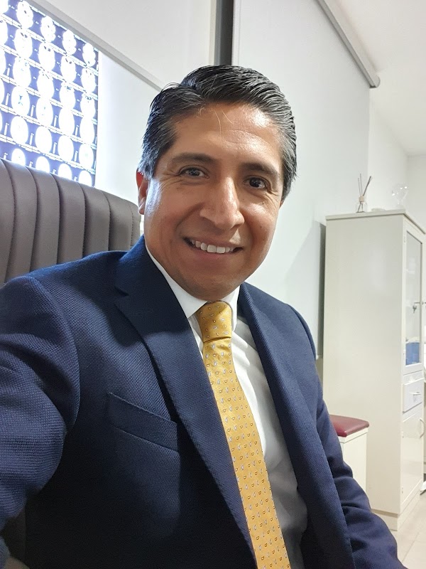 Dr. Edmundo González Sosa