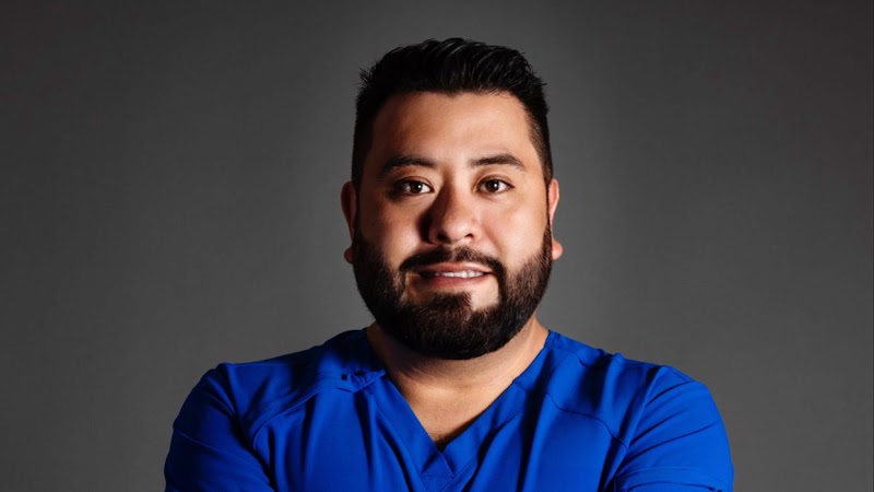 Dr. Eduardo Benitez