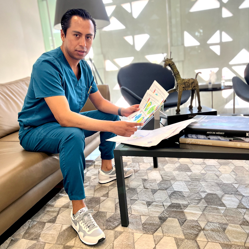 Dr. Erick Encampira