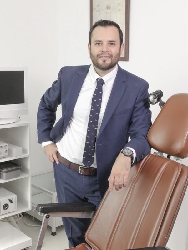 Dr. Fernando Carreón