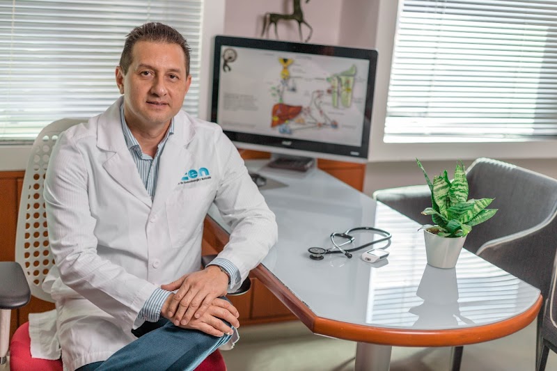 Dr. Héctor Raúl Rivero Escalante