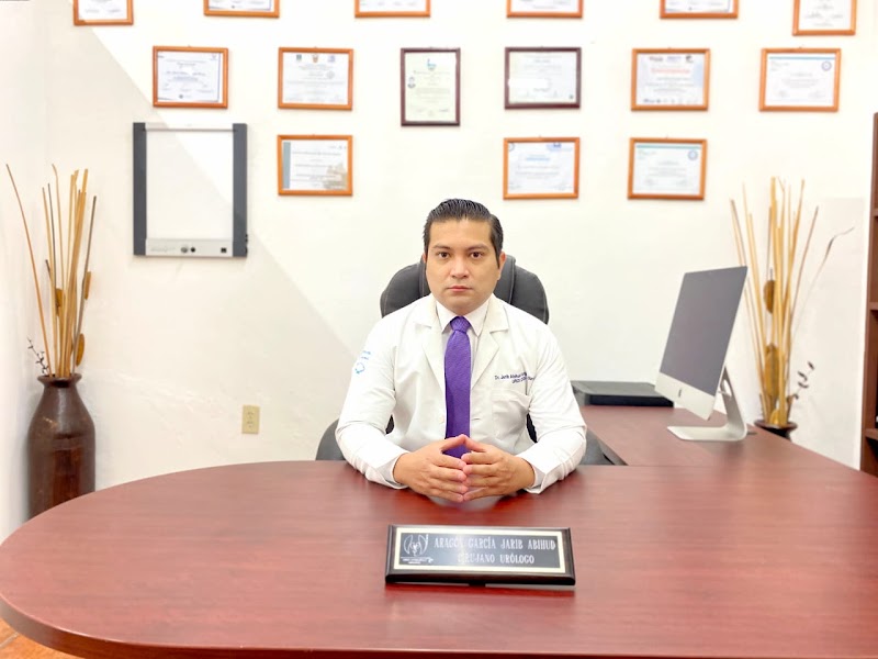 Dr. Jarib Aragón García