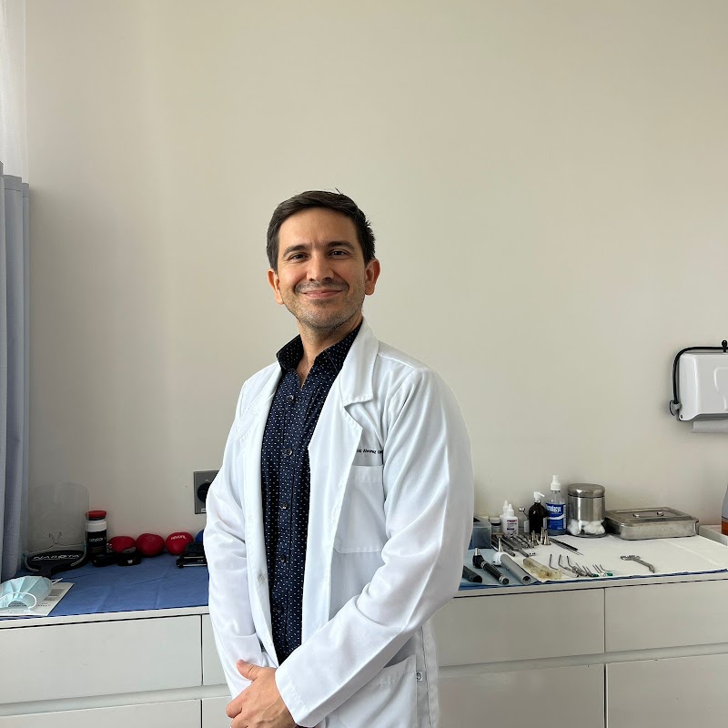 Dr. Juan Pablo Álvarez — Otorrinolaringólogo en Mérida