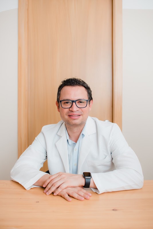 Dr. Leonides Ibarra