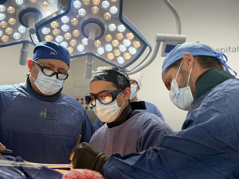 Dr. Luis Armando Lares — Ortopedista en Playa del Carmen
