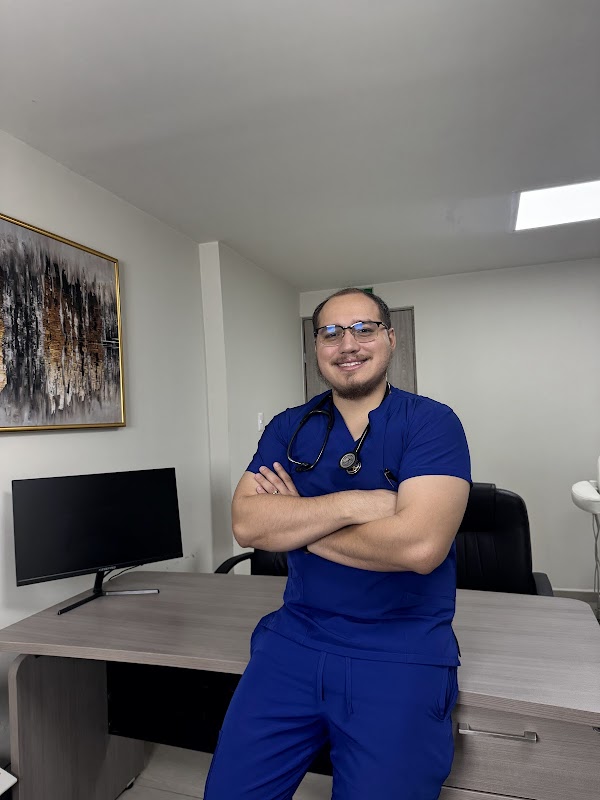 Dr. Luis Fernando Domínguez