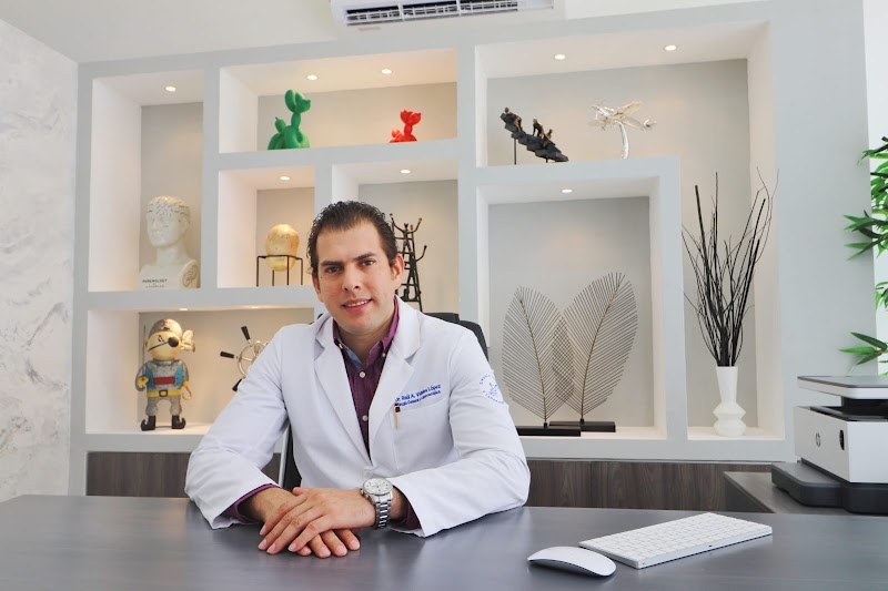Dr. Raúl Vidales