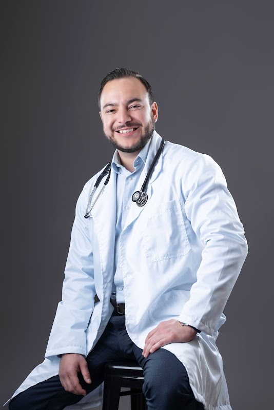 Dr. Rigoberto Hernandez
