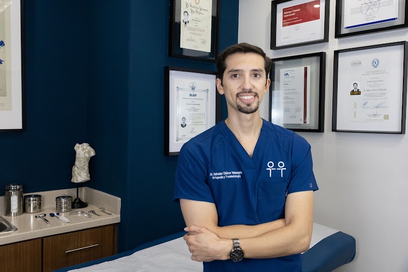 Dr. Salvador Chavez Valenzuela