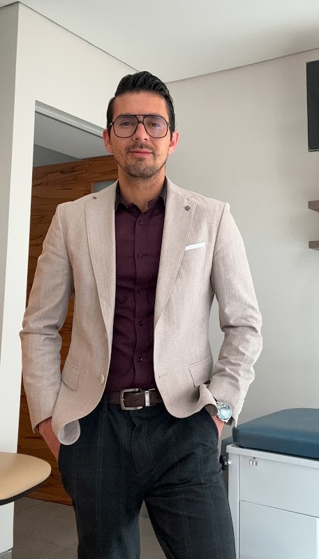 Dr. Saúl Núñez del Toro